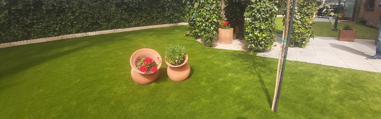 Césped artificial infantil en Alcobendas