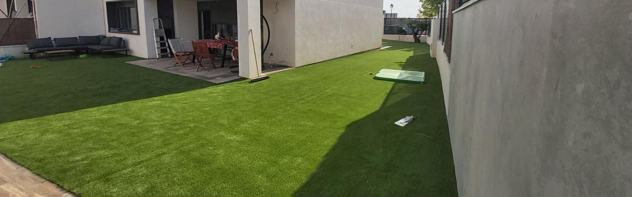 Césped artificial para negocios en Alcobendas